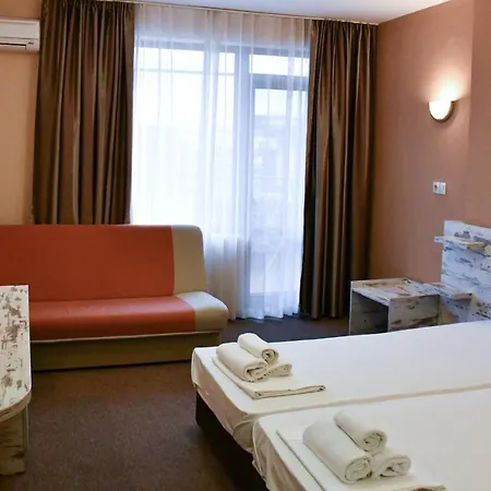 Hotel Хотел Фтр Подкрепа 3*